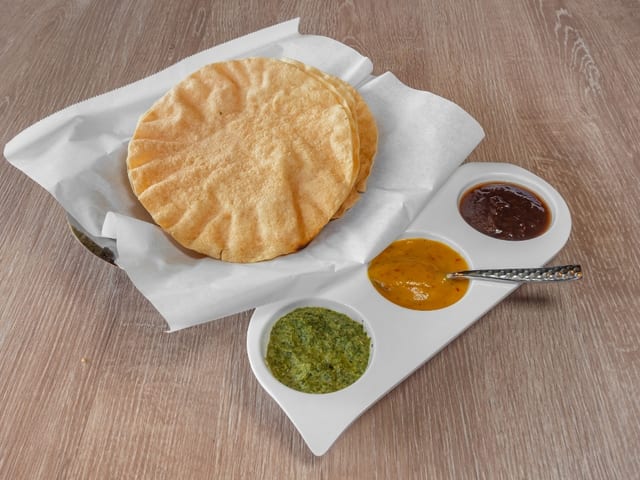 Papadum.