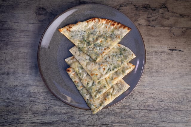 Spinach Cheese Naan.